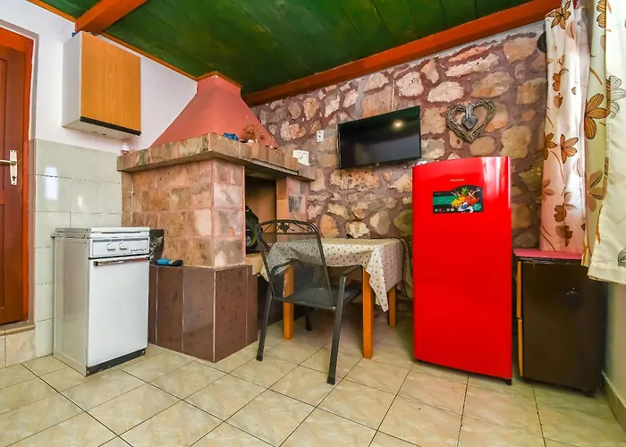 Nyaraló House Small Robinson *